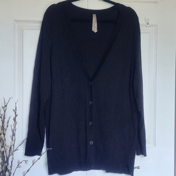 Pennington's Womens Plus Size Boyfriend Jet Black Button Up Cardigan Size 1x - Picture 3 of 9